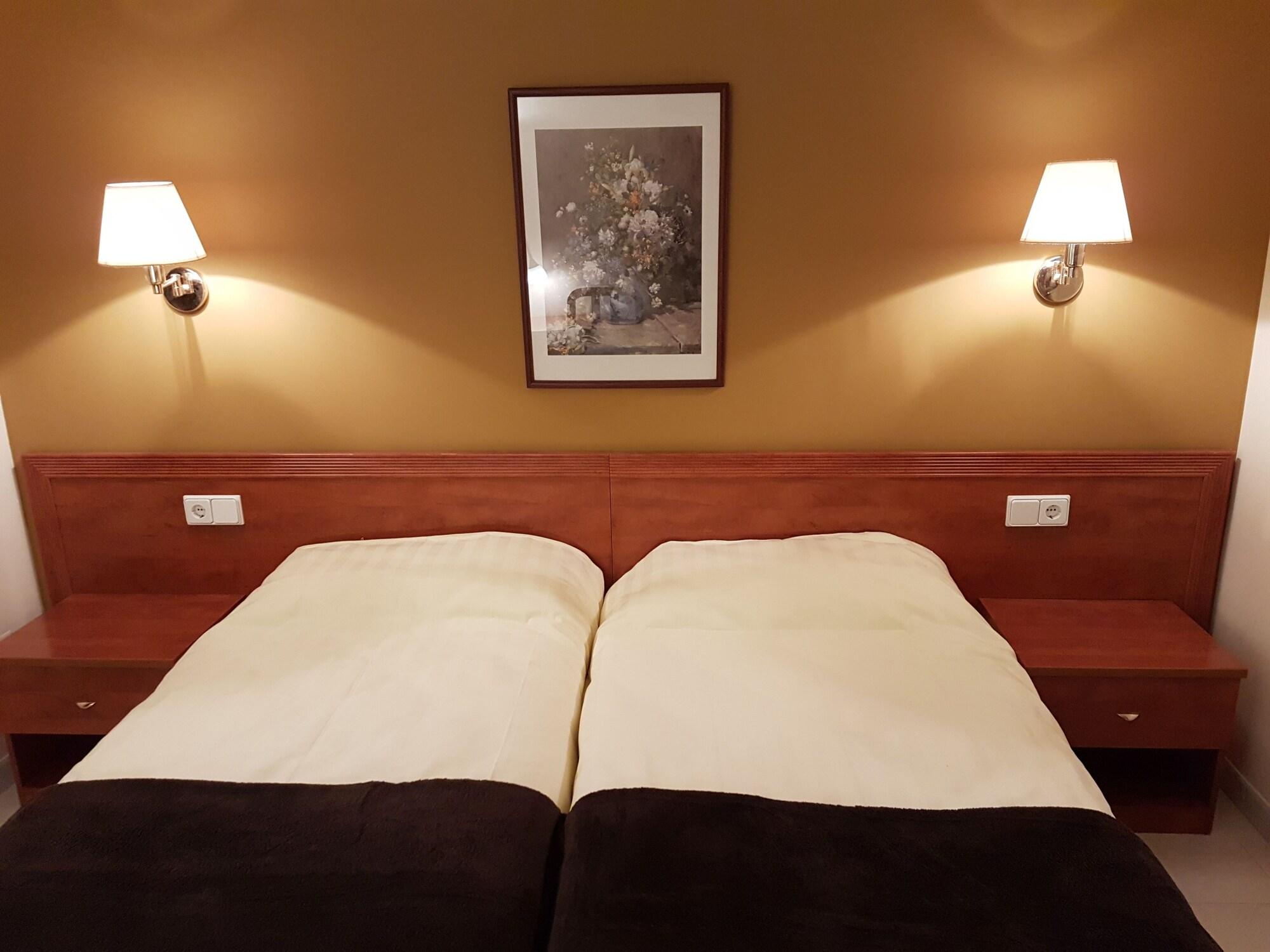Hotel Guineu Pas De La Casa Luaran gambar