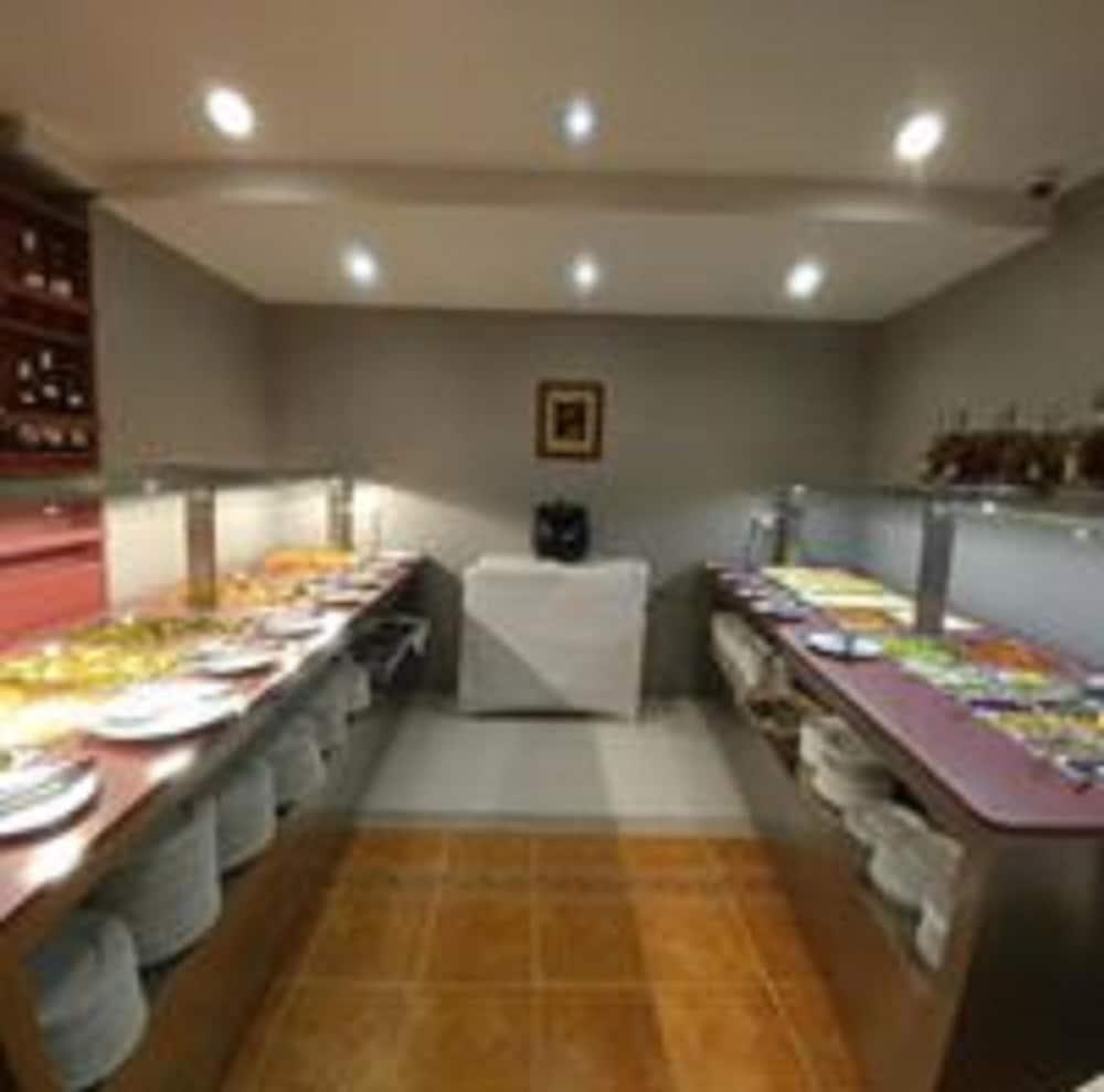 Hotel Guineu Pas De La Casa Luaran gambar